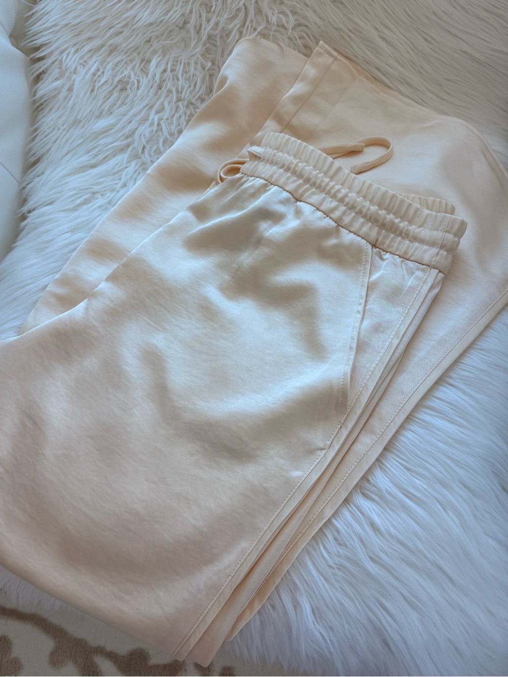 Cream Wide-Leg Drawstring Pants - Picture 5 of 7